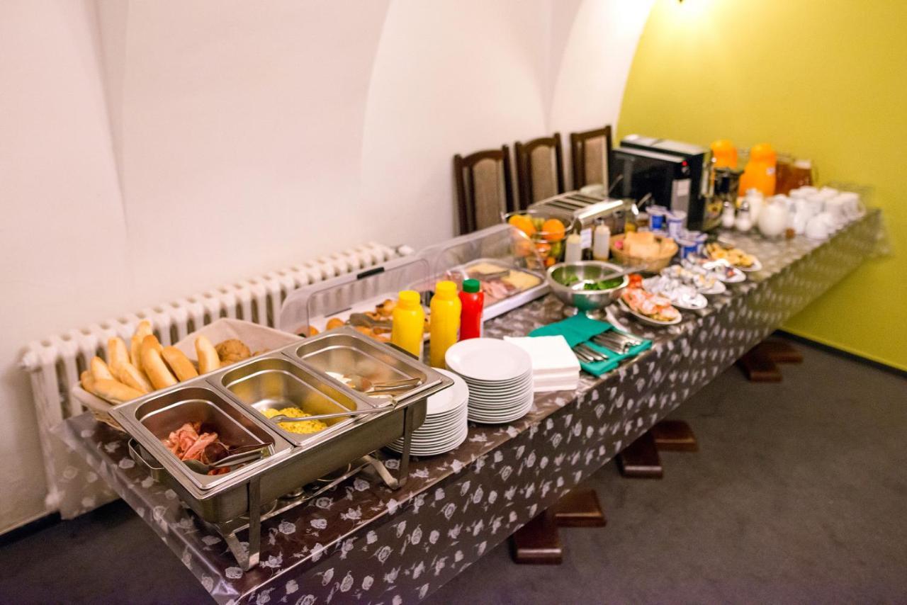 Rodinny Hotel Myslivna Třeboň Buitenkant foto